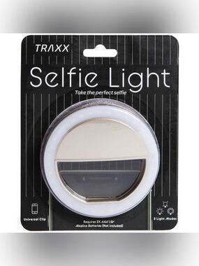 FREE w/ $10+ PURCHASE: Traxx Selfie Light (Universal Clip)